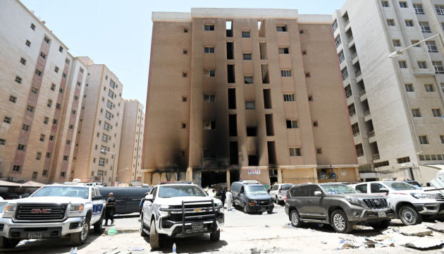 Кількість загиблих внаслідок пожежі у Кувейті зросла до 49