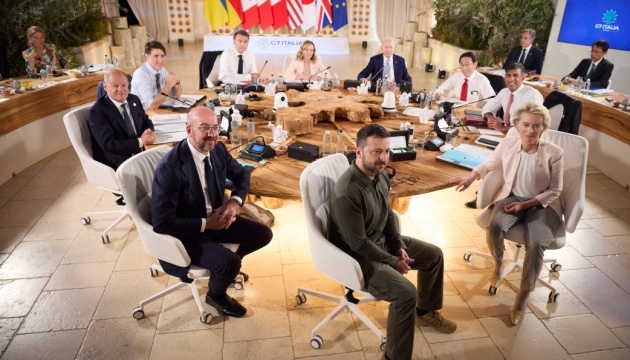 Зеленський на саміті G7: Україні потрібні додаткові Patriot, перехід на F-16 та план відновлення