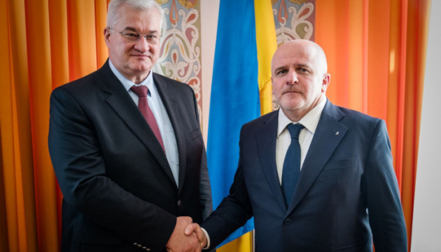 У МЗС обговорили з польською делегацією безпеку, інвестиції та відбудову України