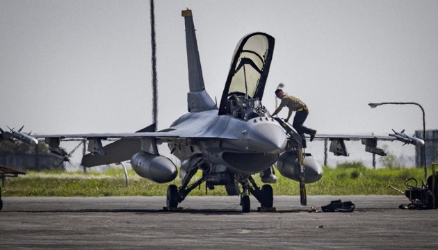 В очікуванні F-16: чи дійсно пілотів у нас буде менше, ніж винищувачів?
