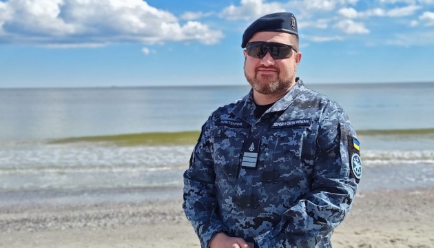 У ВМС України закликали російських туристів їхати геть із Криму