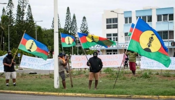У Новій Каледонії поновилися протести після висилки їхнього лідера