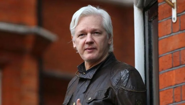 Засновник Wikileaks Ассанж вийшов із британської в’язниці