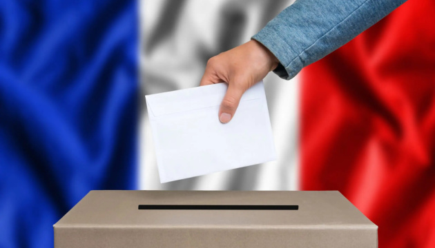 У Франції стартував перший тур дострокових парламентських виборів