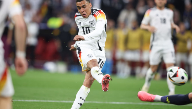 Збірна Німеччини обіграла футболістів Данії в 1/8 фіналу