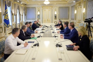 Ukraine's president, members of U.S. Congress discuss supply of additional Patriot systems