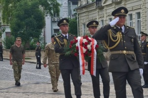 Les commandants en chef des armées ukrainienne et polonaise se rencontrent à Kyiv 