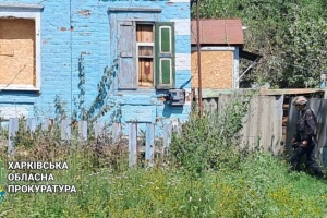 Russen beschießen Dorf in Region Charkiw: Mann getötet, seine Frau verletzt