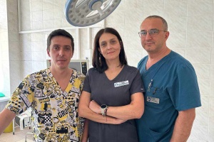 В Івано-Франківську лікарі витягнули зі шлунка 6-річної дівчинки кілограм волосся
