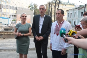 Vier Millionen Euro: Deutschland leistet Soforthilfe für ukrainische Kinderklinik Ochmadyt
