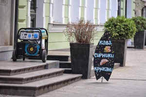 Від початку дії пільг українці ввезли акумуляторів і зарядних станцій більш як на ₴7 мільярдів