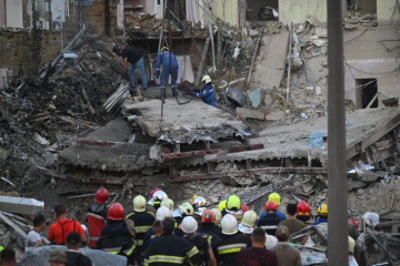 Massiver Raketenangriff: Kinderklinik Ochmadyt, Opfer, zerstörte Wohnhäuser - Bildreportage