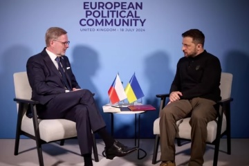 Selenskyj und tschechischer Premier Fiala unterzeichnen Sicherheitsabkommen