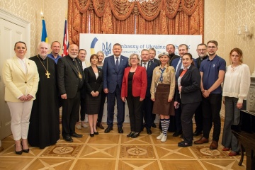 Представники української діаспори зустрілися з послом у Британії Залужним