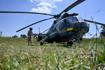 Роль гелікоптера Мі-8 у війні, політ на Азовсталь і складність роботи, – інтерв'ю з бортовим техніком