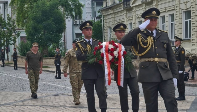 Polish Chief of Defense arrives in Kyiv to meet with Syrskyi