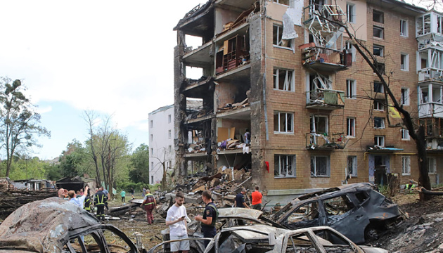 Bodies of two women recovered from rubble of high-rise building in Kyiv, death toll rises to 11