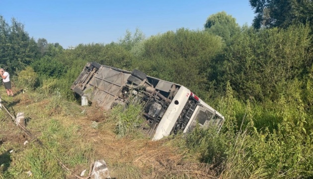 На Тернопільщині перекинувся автобус із паломниками, є постраждалі