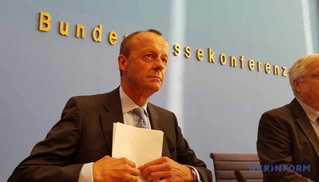 Friedrich Merz spricht sich für Lieferung von Kampfflugzeugen an die Ukraine aus