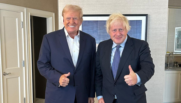 Britischer Ex-Premierminister Johnson erörtert mit Trump Unterstützung der Ukraine