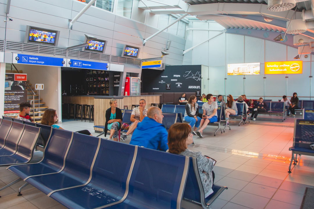 Аеропорт Кошице, один з головних конкурентів ужгородського летовища. Фото airportkosice.sk