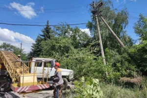 На Донеччині росіяни обстріляли енергетиків
