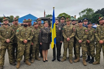 Ukrainians take part in Warriors’ Day parade in Toronto, in first