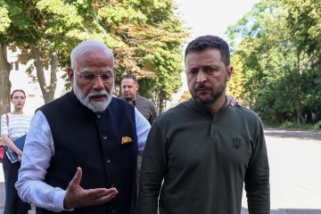 En visite à Kyiv, Narendra Modi assure que son pays est « résolument favorable à la paix » entre l'Ukraine et la Russie