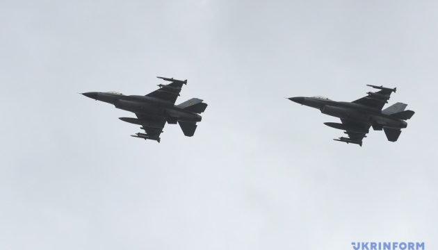 Ukraine waiting for more F-16 jets – Zelensky