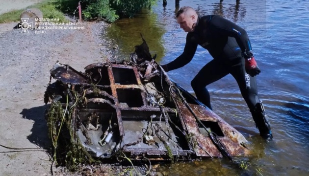 На Київщині сапери знешкодили уламки «Шахеда», які впали в Дніпро