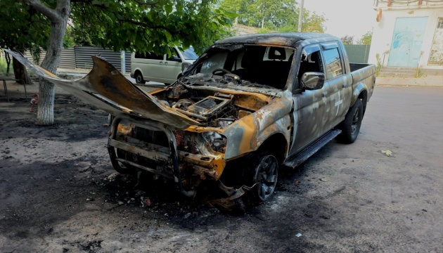 У Миколаєві викрили трьох підлітків, які підпалювали авто військових 