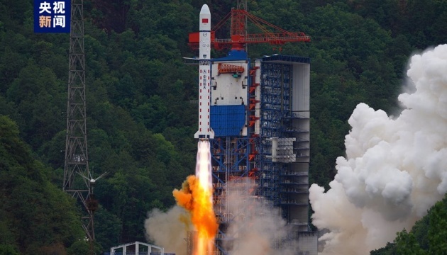 China launches group of new satellites to monitor Earth