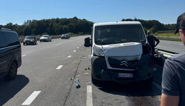 На Житомирщині у ДТП постраждали п’ятеро співробітників футбольного клубу «Ужгород»