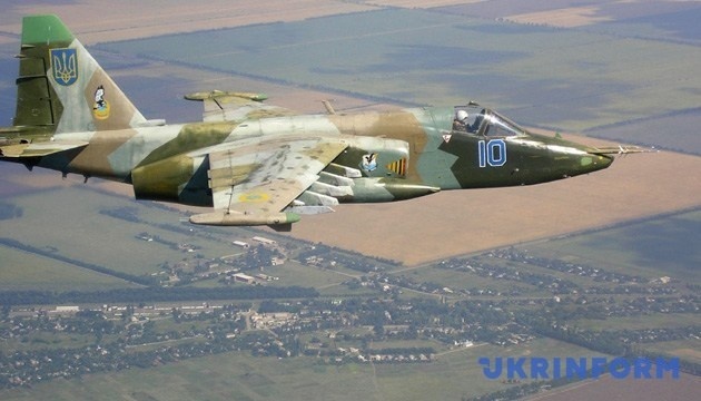 Ukraine's Air Force show use of precision bombs on Kursk axis