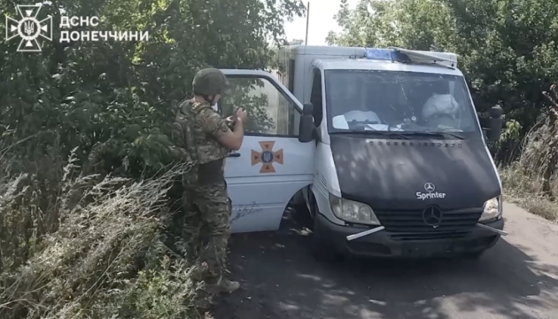 Russian strike targets rescuers evacuating civilians in Donetsk region