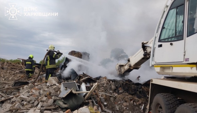 Bodies of two people pulled out from under rubble in Izium district