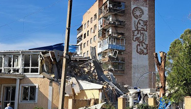 Body found under rubble of Kramatorsk hotel hit by Russian strike 
