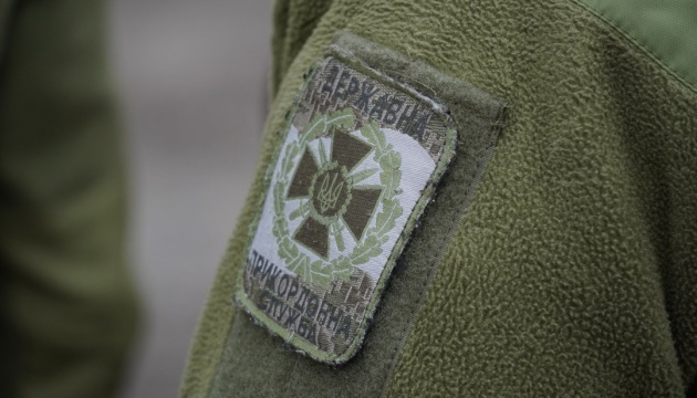 Border guards destroy enemy Strela-10 system, tank in Kramatorsk sector