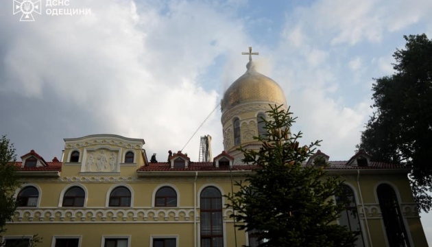 В Одесі внаслідок влучання блискавки загорівся храм