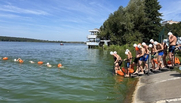 У Тернополі пройшов турнір з плавання на відкритій воді