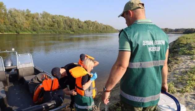 На Десні вже локалізовують органічне забруднення, що потрапило у неї із Сейму 