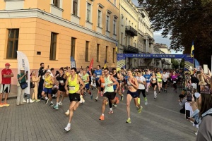 В Одесі пройшов напівмарафон у підтримку військових