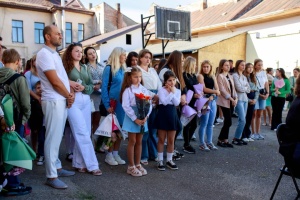 Перший дзвоник пролунав у єдиному навчальному закладі Румунії з викладанням українською