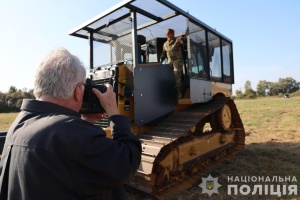 Head of NP was shown remote-controlled demining equipment