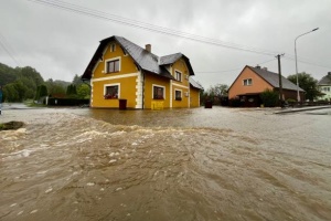 Cancelados trenes a Ucrania por las inundaciones en Polonia y la República Checa