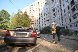 Bombardement russe d'un immeuble à Kharkiv : 35 blessés, les opérations de secours se poursuivent