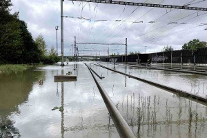 Повені в Європі: Укрзалізниця оновила інформацію про рух потягів