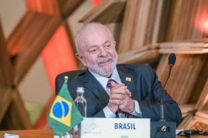 Президент Бразилії спробує вмовити Путіна на зустріч із Зеленським у Стамбулі