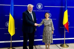 Foreign Minister Sybiha kicks off first international tour, arriving in Romania