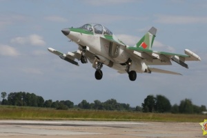 Belarusian Yak-130 fighter jet likely breached Ukrainian airspace